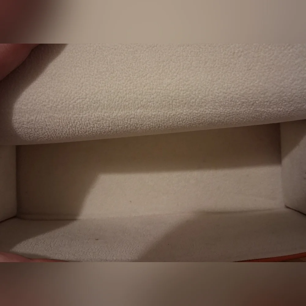 EUC Tory Burch Hard Orange Saffiano Leather & Silk Sleeve Glasses Sunglass Cases - Picture 3 of 11